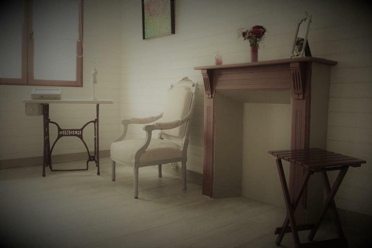 Maison D'Hotes "At'Home" オー エクステリア 写真